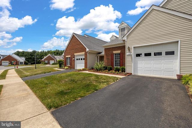 11208 SILVERSMITH LN, Fredericksburg, VA 22407