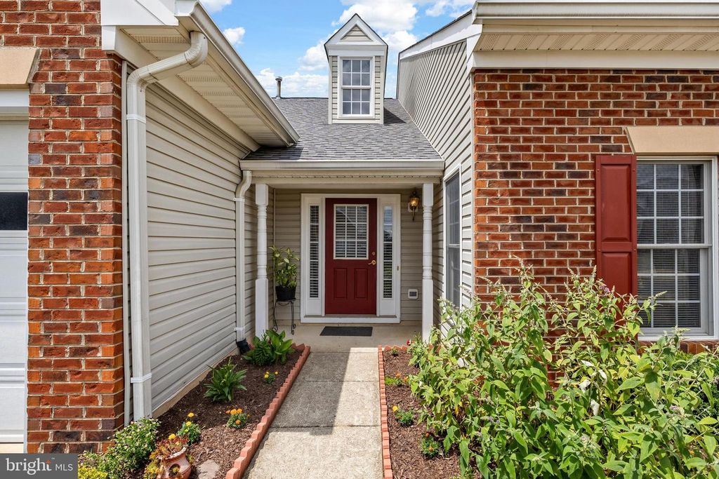 11208 SILVERSMITH LN, Fredericksburg, VA 22407