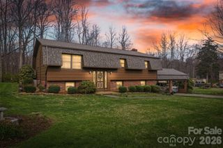 2480 Sweetbriar Circle, Lenoir, NC 28645
