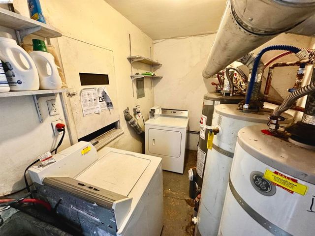 33 E Home Place, Oakland, CA 94610