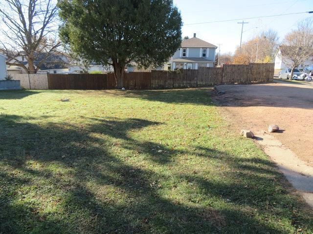 828 N 1ST AVENUE, Wausau, WI 54401