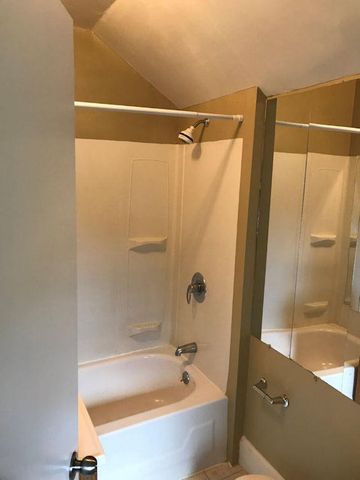 828 N 1ST AVENUE, Wausau, WI 54401