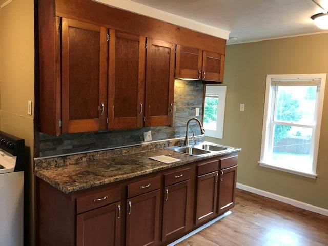 828 N 1ST AVENUE, Wausau, WI 54401