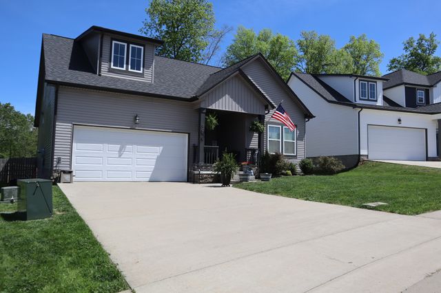 1079 Eagles View Dr, Clarksville, TN 37040