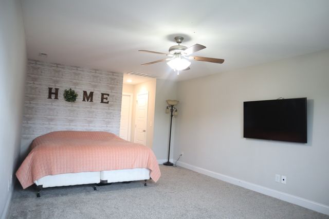 1079 Eagles View Dr, Clarksville, TN 37040