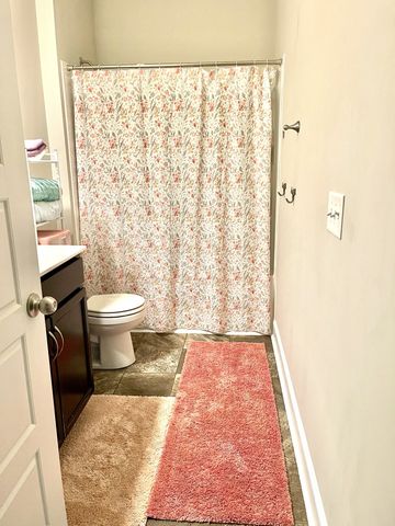 1079 Eagles View Dr, Clarksville, TN 37040