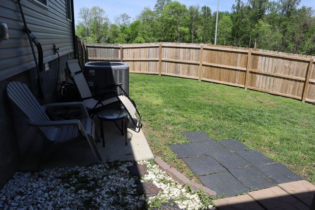 1079 Eagles View Dr, Clarksville, TN 37040