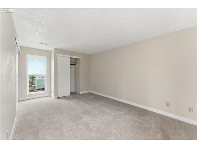 1297 Sw 209TH Ave, Beaverton, OR 97003