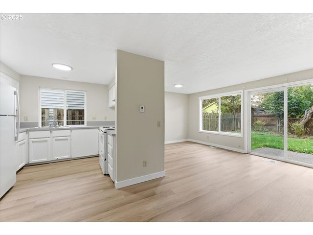 1297 Sw 209TH Ave, Beaverton, OR 97003