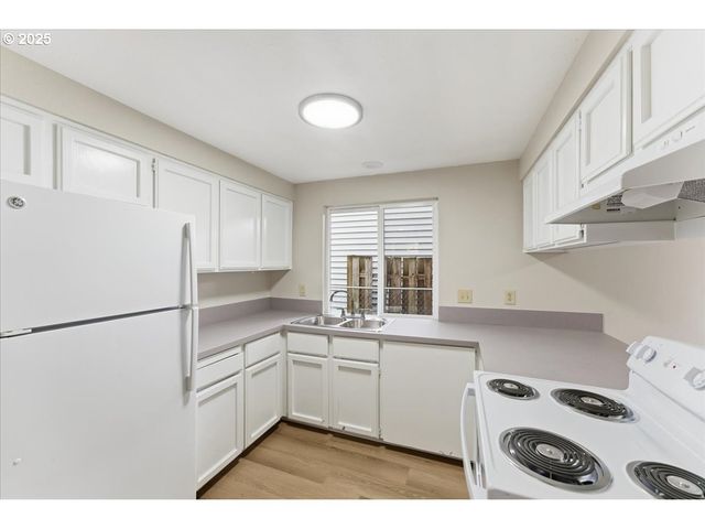 1297 Sw 209TH Ave, Beaverton, OR 97003