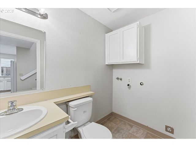 1297 Sw 209TH Ave, Beaverton, OR 97003