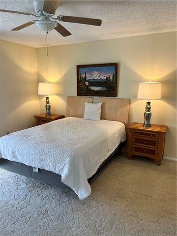 2 Vista Gardens Trail 202, Vero Beach, FL 32962