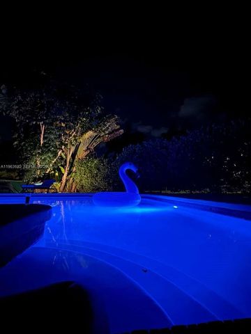 21405 SW 97th Pl, Cutler Bay, FL 33189