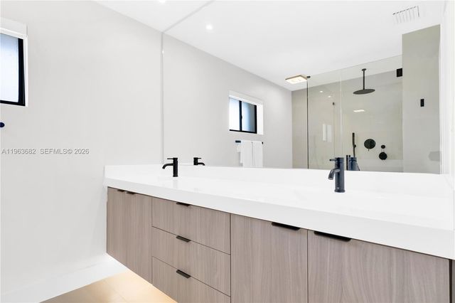 21405 SW 97th Pl, Cutler Bay, FL 33189