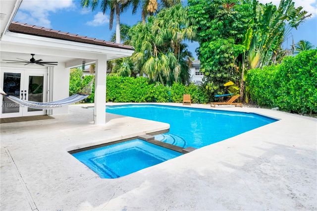 21405 SW 97th Pl, Cutler Bay, FL 33189