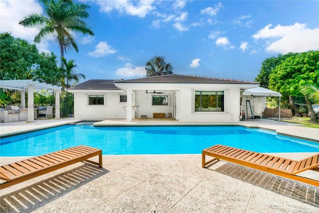 21405 SW 97th Pl, Cutler Bay, FL 33189