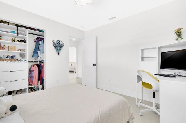 21405 SW 97th Pl, Cutler Bay, FL 33189