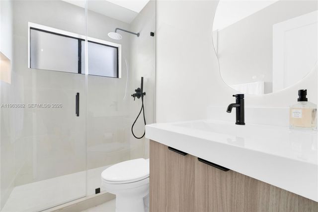 21405 SW 97th Pl, Cutler Bay, FL 33189