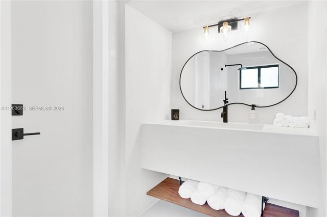 21405 SW 97th Pl, Cutler Bay, FL 33189