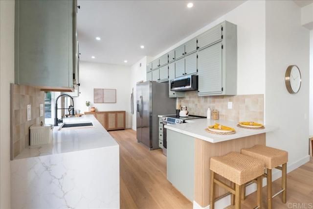 1129 Brioso Court, Vista, CA 92081