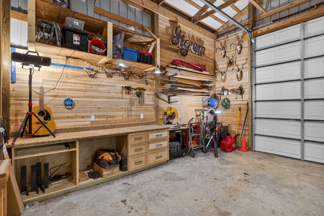 9168 Patterson Rd, Rockvale, TN 37153