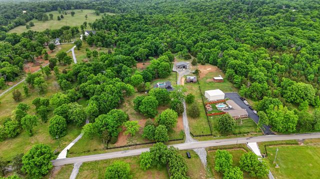 9168 Patterson Rd, Rockvale, TN 37153