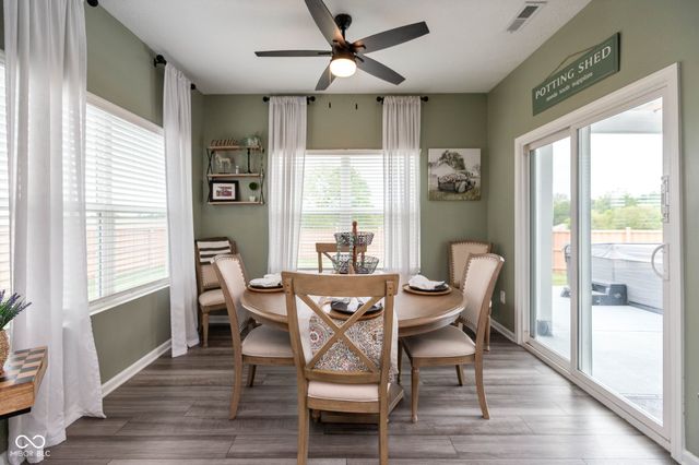 910 Borealis Drive, Franklin, IN 46131