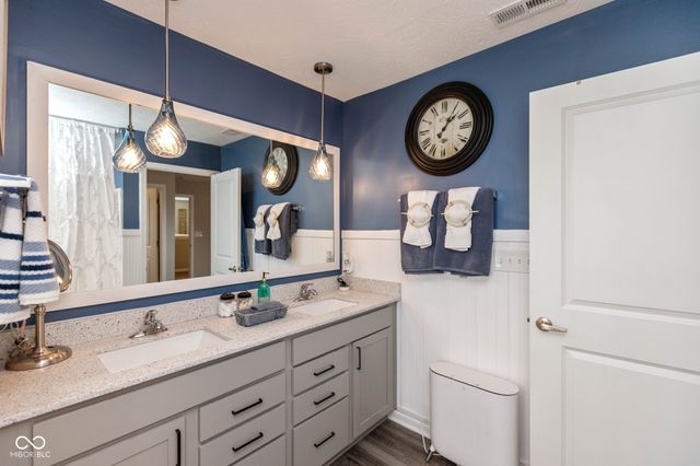 910 Borealis Drive, Franklin, IN 46131