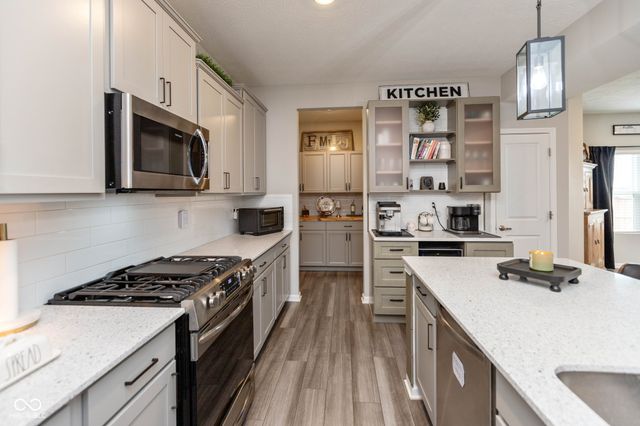 910 Borealis Drive, Franklin, IN 46131