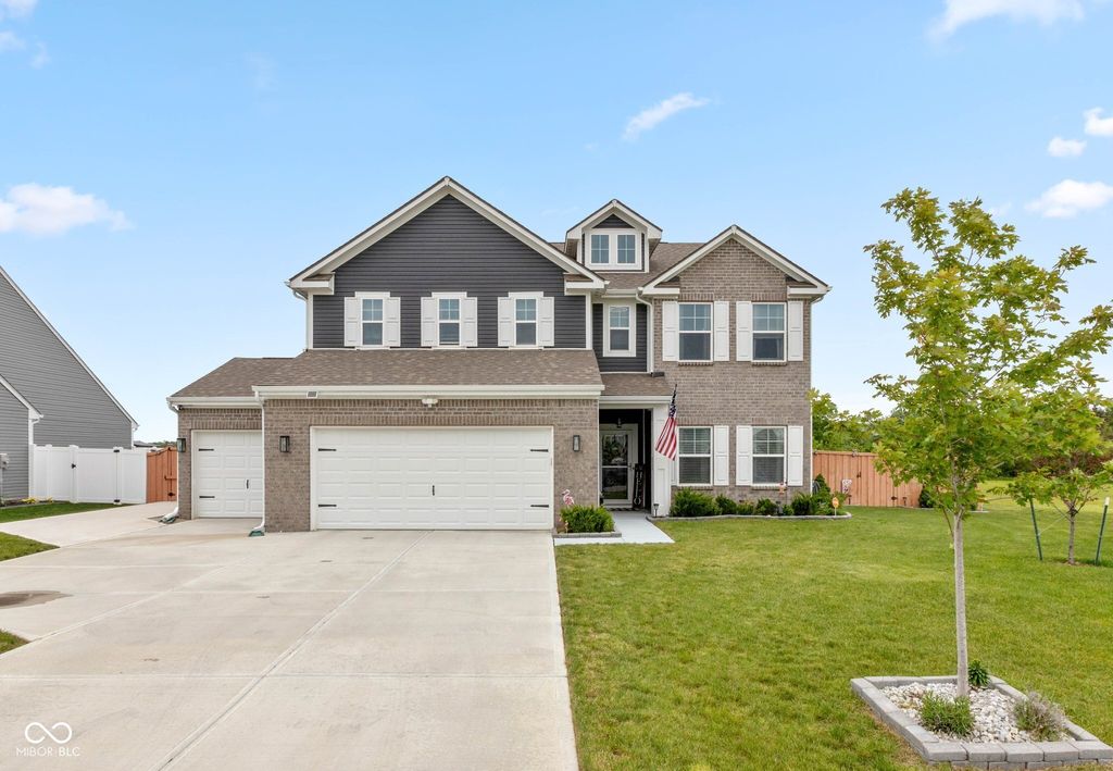 910 Borealis Drive, Franklin, IN 46131