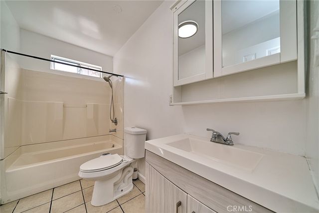 3011 W View, Los Angeles, CA 90016