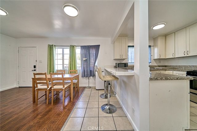 3011 W View, Los Angeles, CA 90016