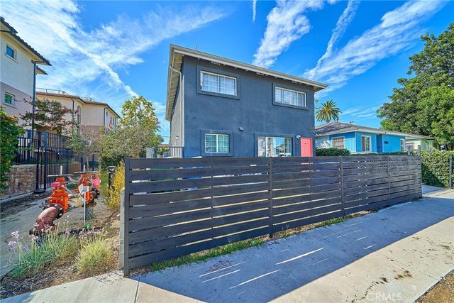 3011 W View, Los Angeles, CA 90016