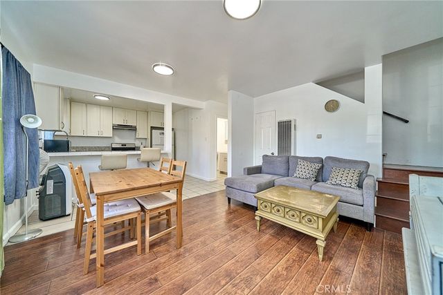 3011 W View, Los Angeles, CA 90016