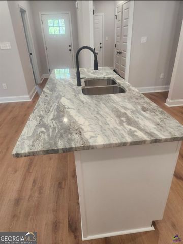 102 Silver Maple Court, Byron, GA 31008