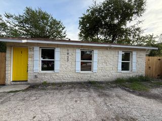 1927 W Mayfield Blvd Apt 2, San Antonio, TX 78211