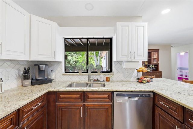 7041 NW 23RD Street, Margate, FL 33063