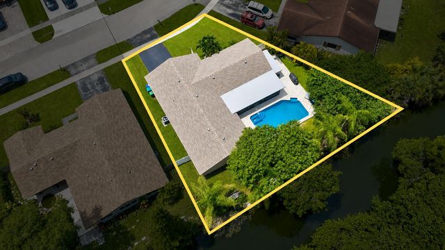 7041 NW 23RD Street, Margate, FL 33063