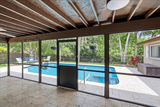 7041 NW 23RD Street, Margate, FL 33063