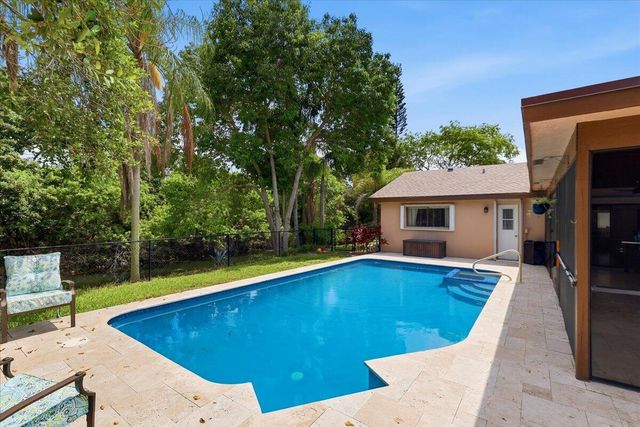 7041 NW 23RD Street, Margate, FL 33063