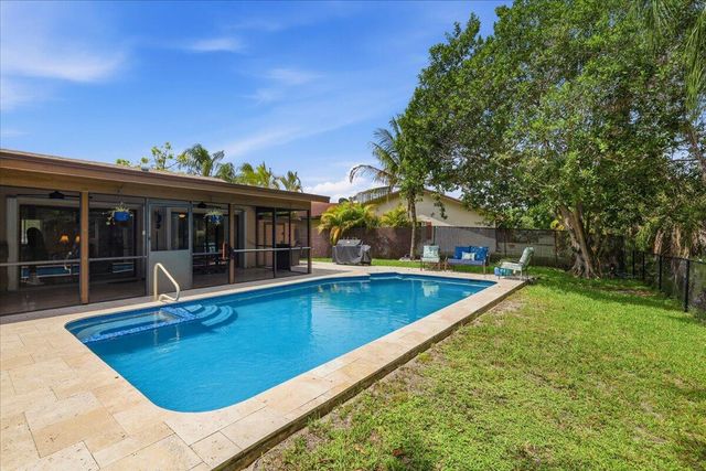 7041 NW 23RD Street, Margate, FL 33063