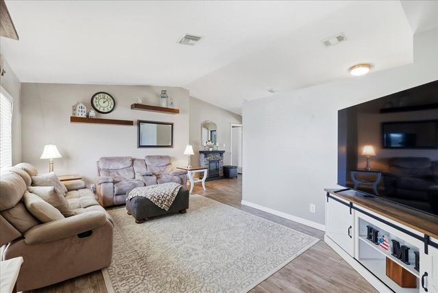 7041 NW 23RD Street, Margate, FL 33063