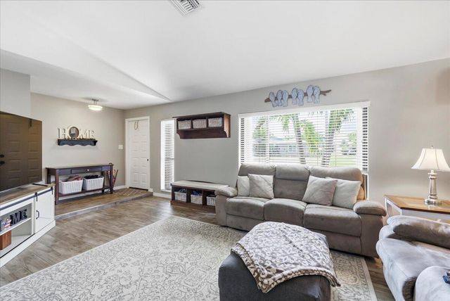 7041 NW 23RD Street, Margate, FL 33063