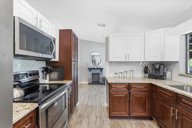 7041 NW 23RD Street, Margate, FL 33063