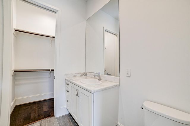 1010 Savannah Cedar Lane, Houston, TX 77043