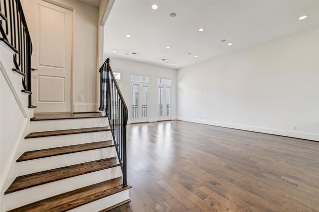 1010 Savannah Cedar Lane, Houston, TX 77043