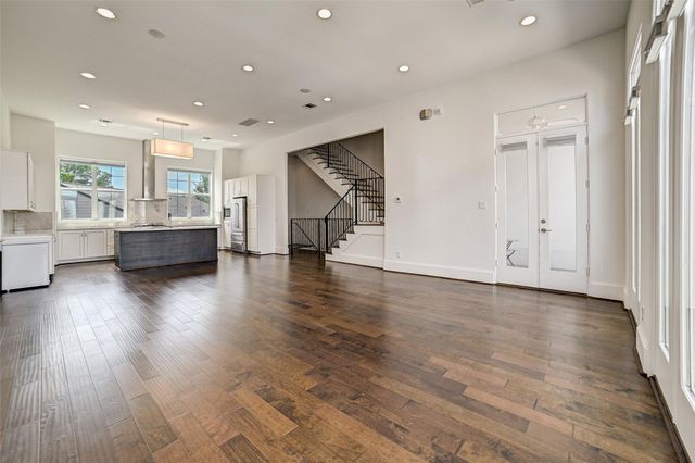 1010 Savannah Cedar Lane, Houston, TX 77043