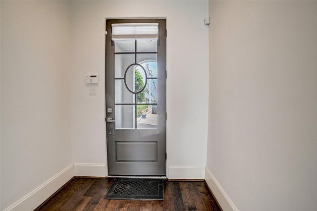 1010 Savannah Cedar Lane, Houston, TX 77043