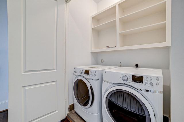 1010 Savannah Cedar Lane, Houston, TX 77043