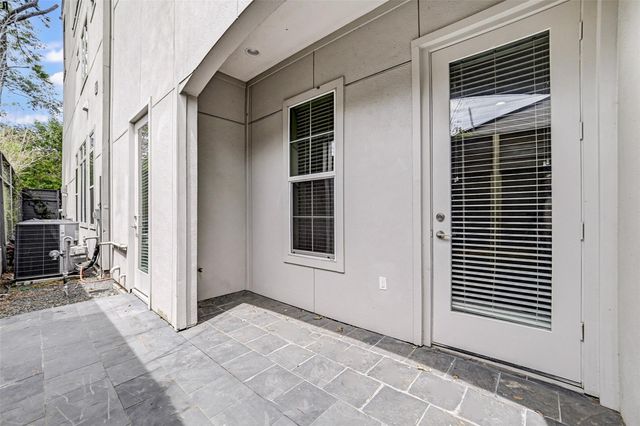 1010 Savannah Cedar Lane, Houston, TX 77043